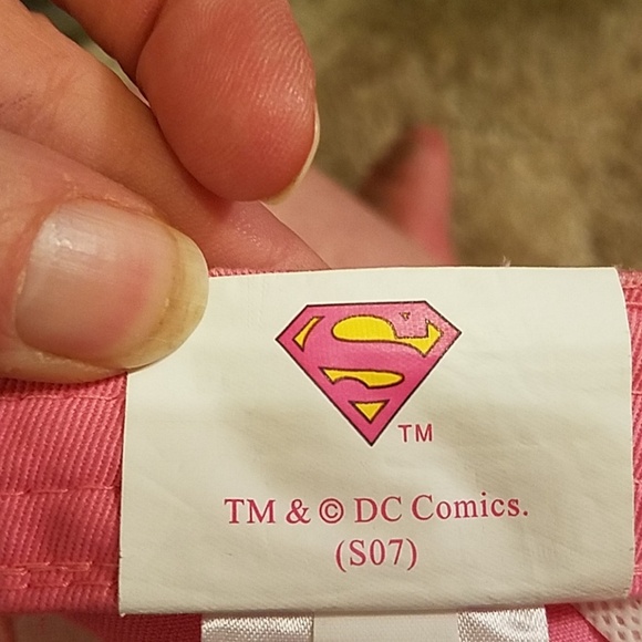 DC Comics Super Girl Pink w Camo Accents Adj - Picture 7 of 7